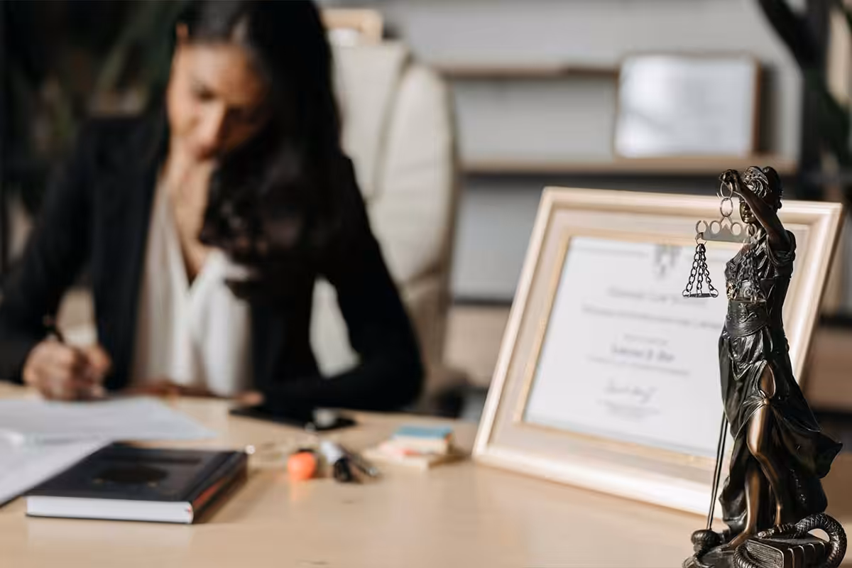 woman filing a demand